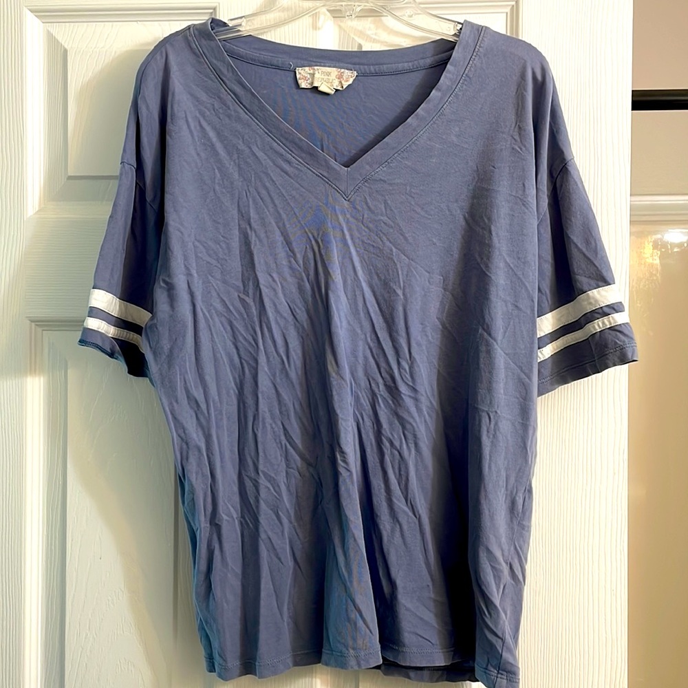Blue sporty t shirt